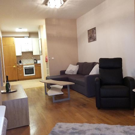 Zen Apartman Budakalász Eksteriør billede