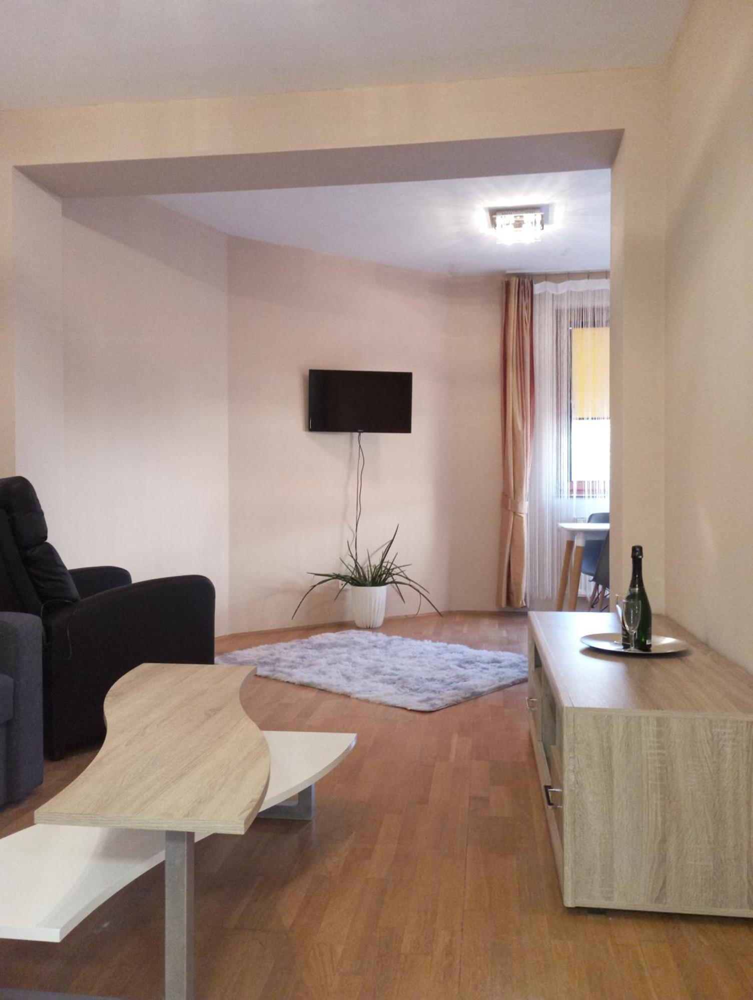 Zen Apartman Budakalász Eksteriør billede