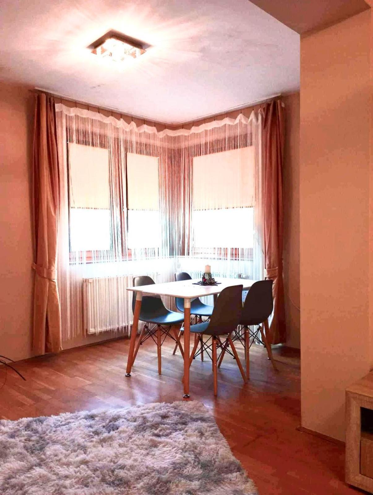 Zen Apartman Budakalász Eksteriør billede